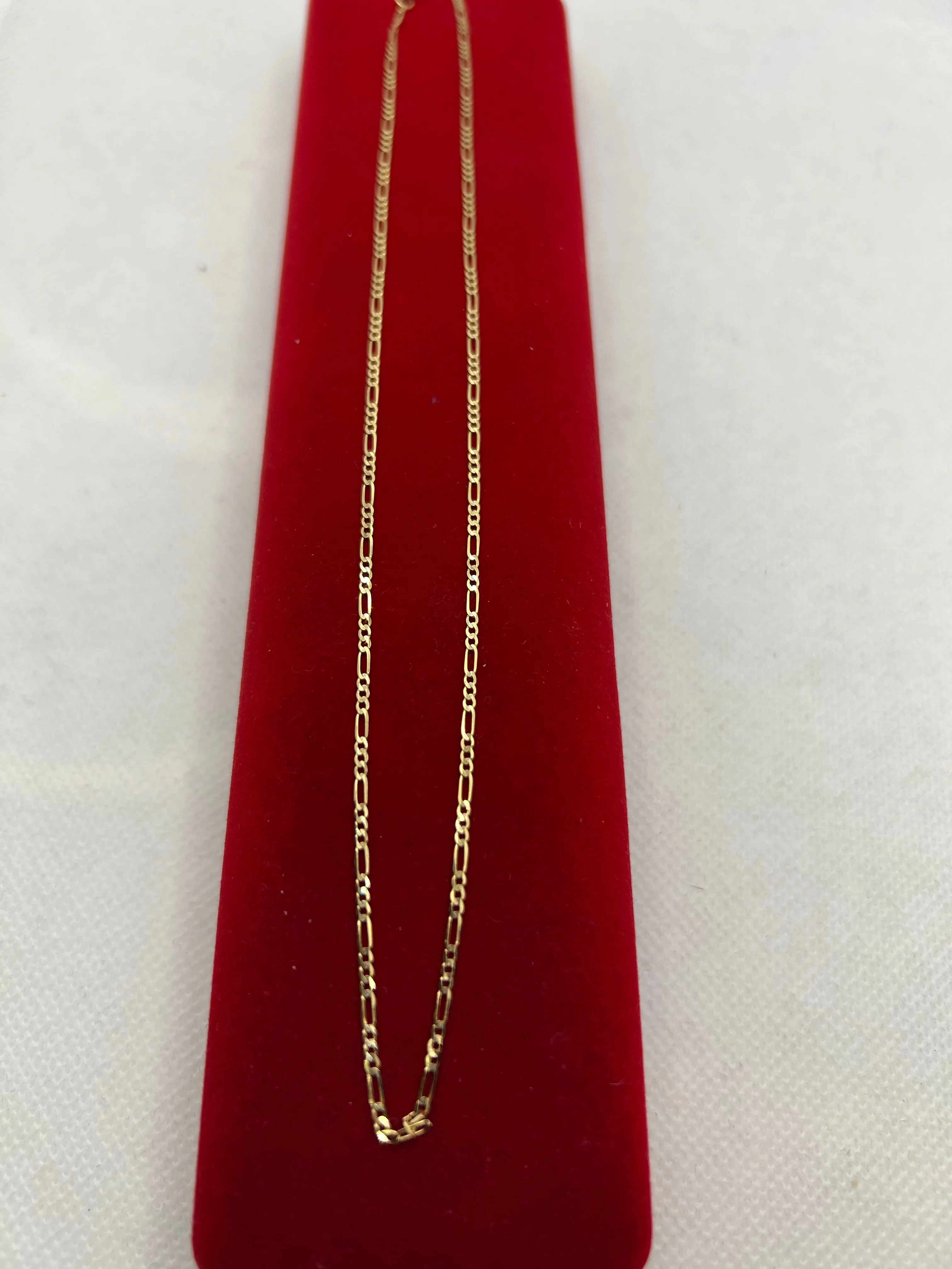 10k gold figaro chain