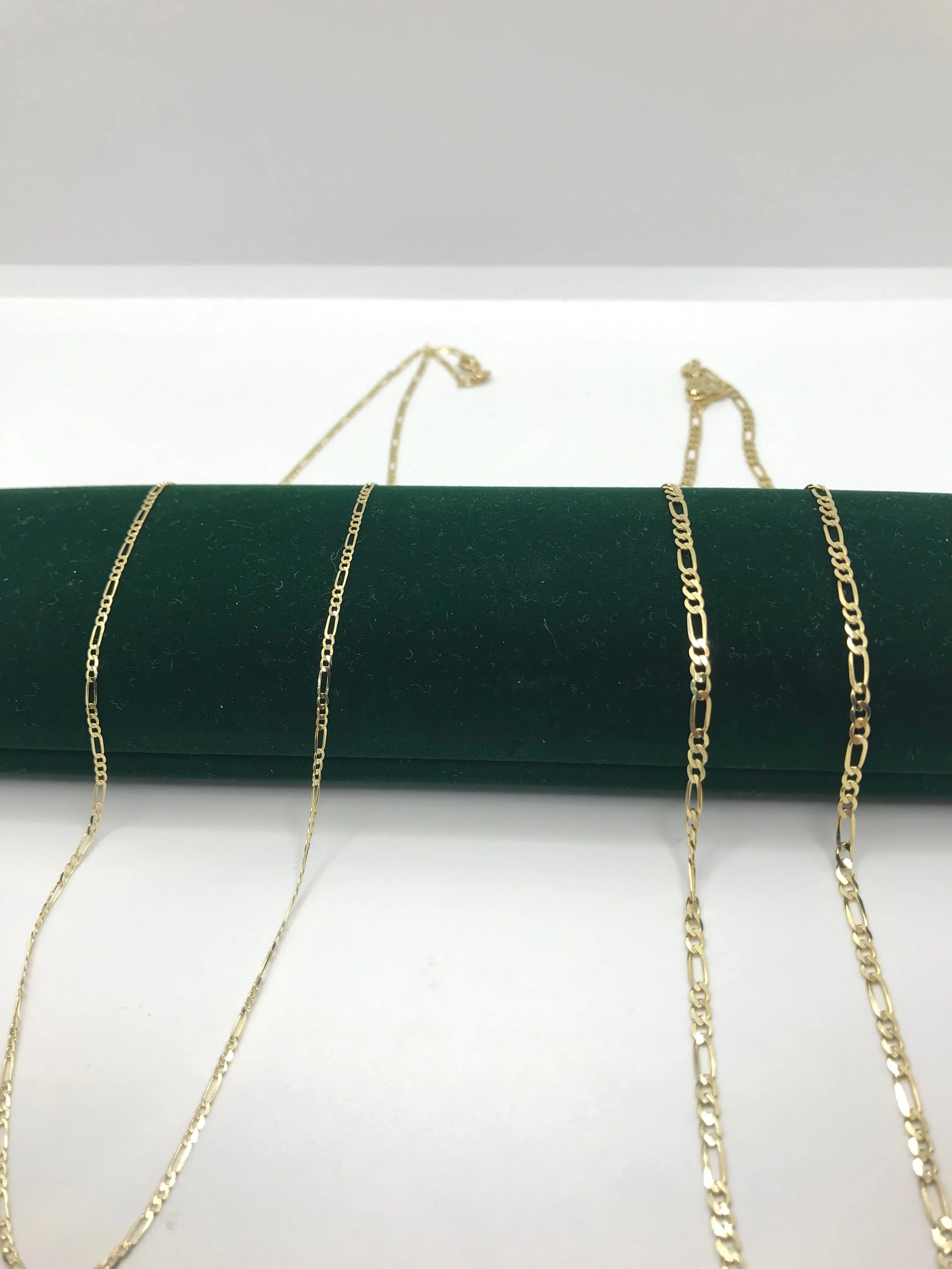 10k gold figaro chain