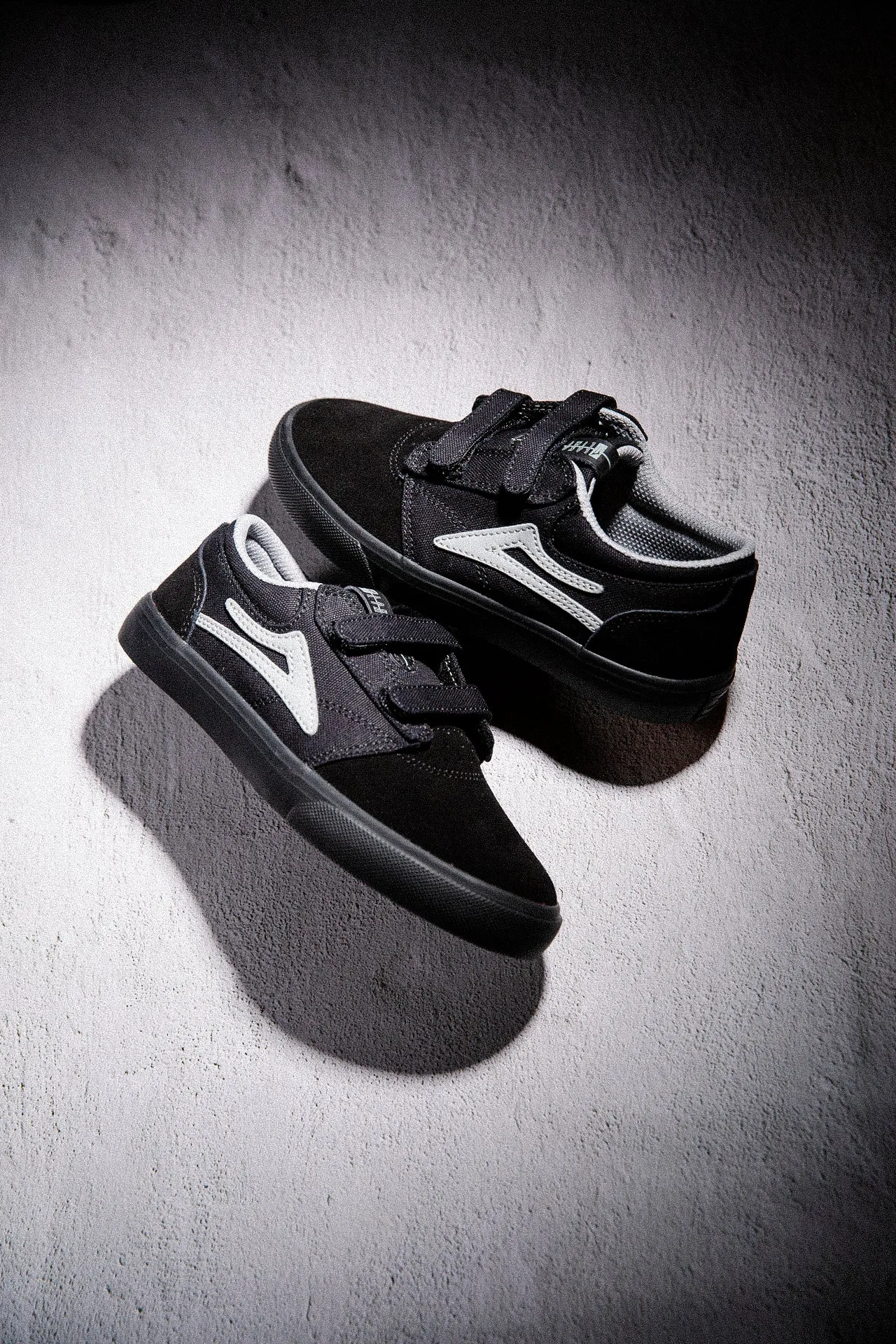 Griffin Kids - Black/Black Suede