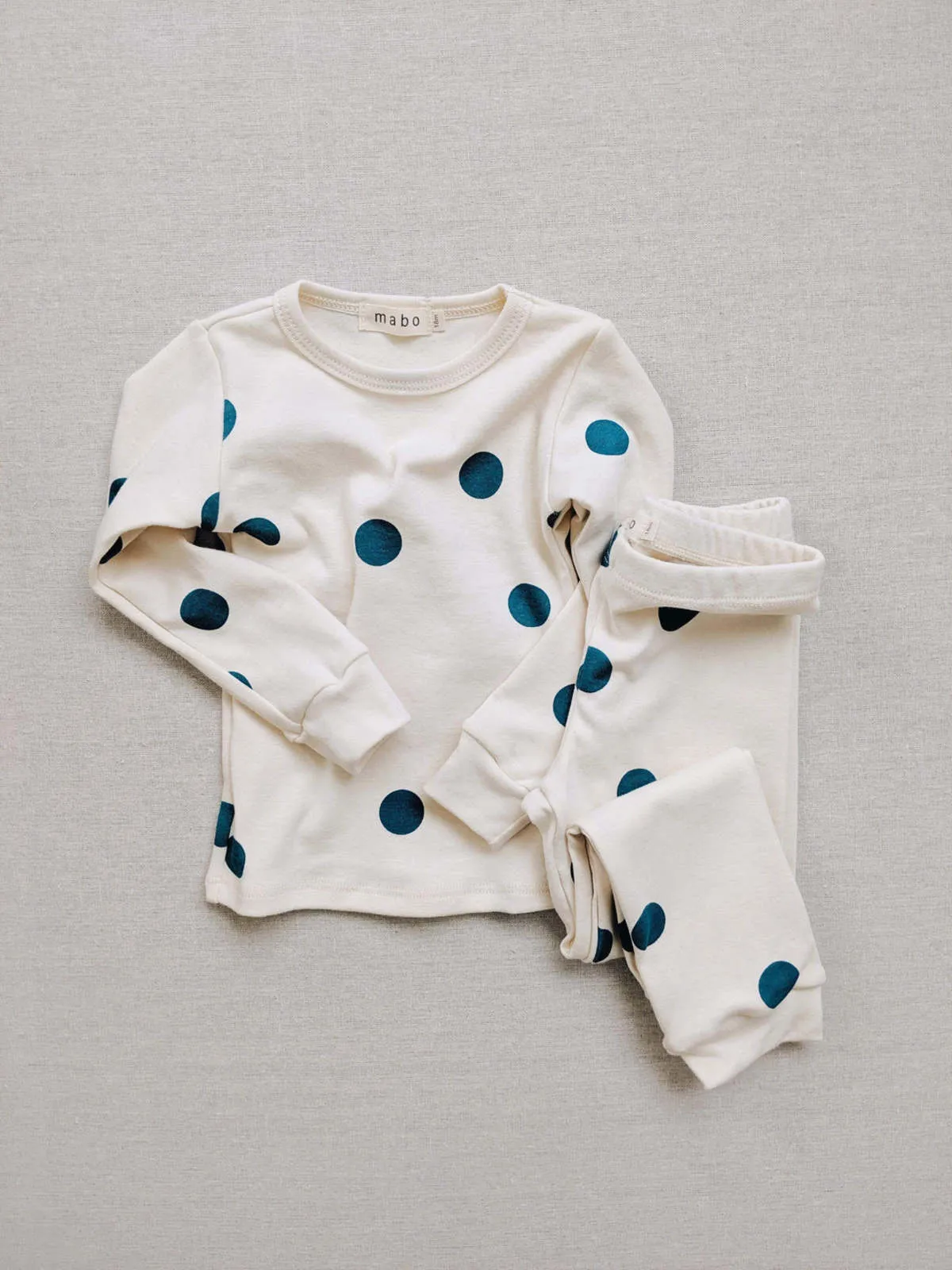 Mabo Kids Organic Cotton Spotted Pajama Set