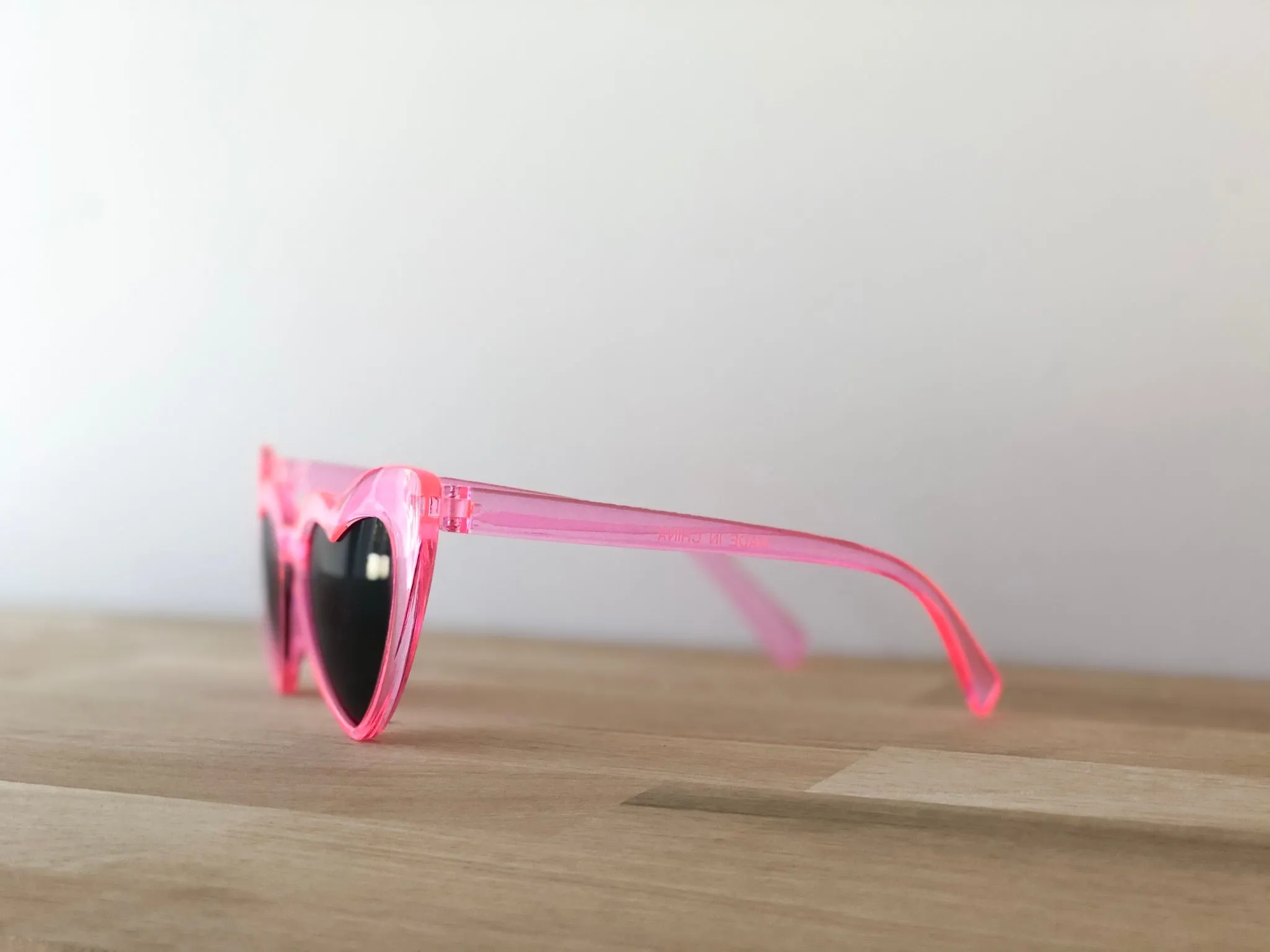 Sunglasses heart Pink flamingo one pair left