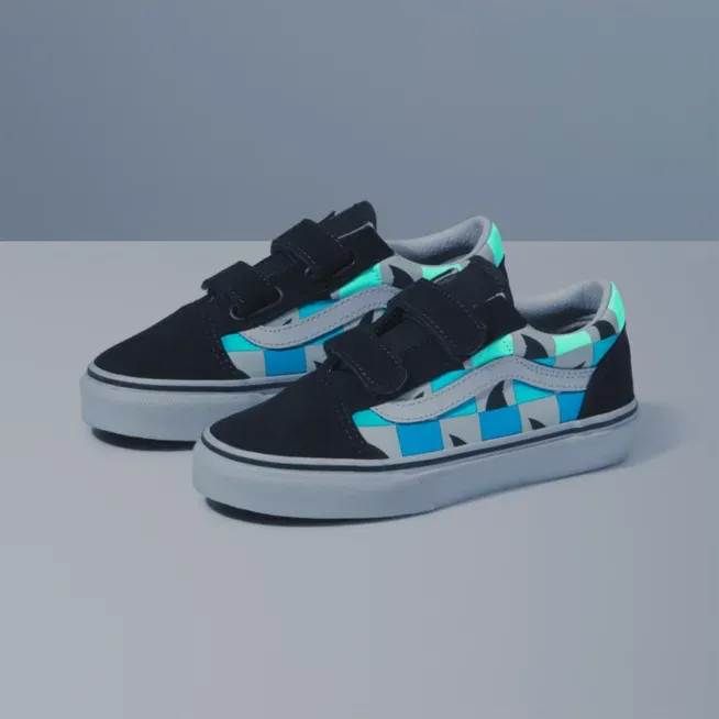 Vans Kids Old Skool V Glow Checkerboard Sharks Asphalt/True White